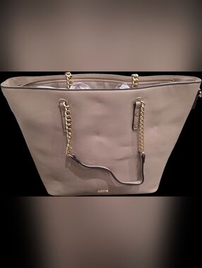 Aldo Large Neutral Beige Tote with Gold Chain Handles, New with Flaw